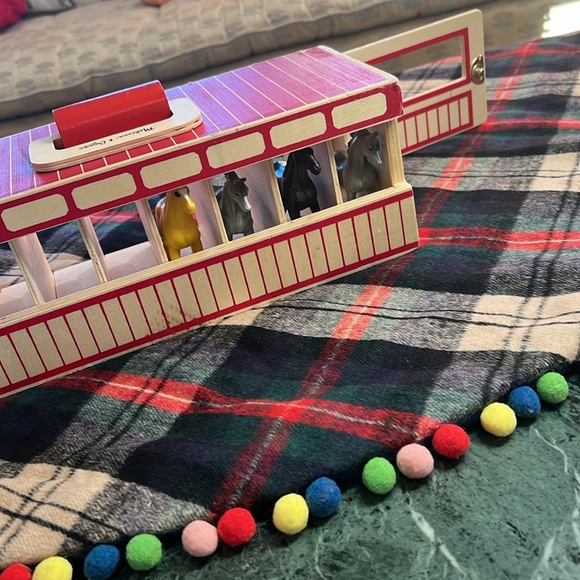 Melissa & Doug, Take-Along, Show Horse, Stable, Play Set, Wooden Stable Box, Toy - Picture 5 of 15